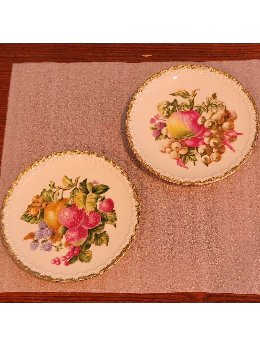 Vintage 2 Hand Painted Fruit Wall Hanger Plates Gold Scroll Scalloped Japan